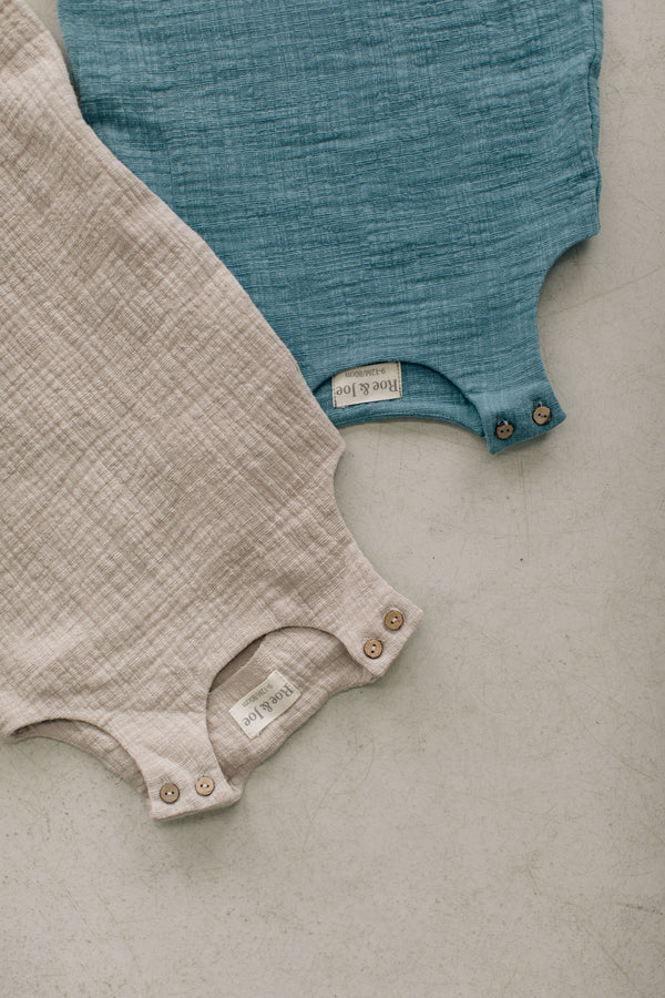 Ivory muslin ramper